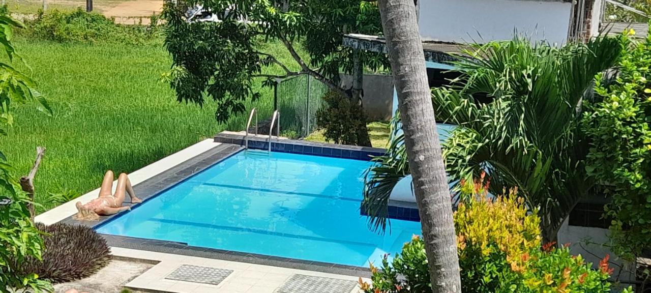 טיסמהרמה Traveller'S Home Hotel מראה חיצוני תמונה