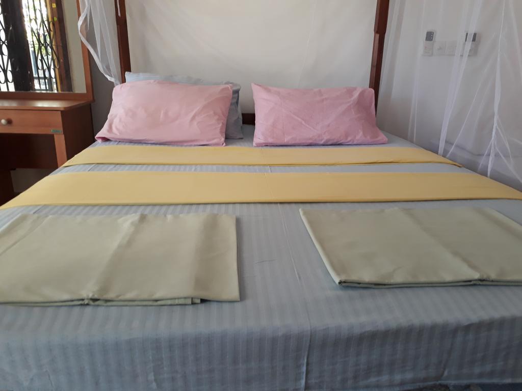 טיסמהרמה Traveller'S Home Hotel מראה חיצוני תמונה