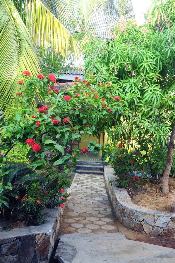 טיסמהרמה Traveller'S Home Hotel מראה חיצוני תמונה